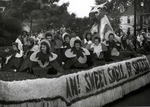 Sigma Kappa Homecoming Parade Float, 1959 by University Archives