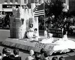 Queen Homecoming Parade Float, 1964 by University Archives
